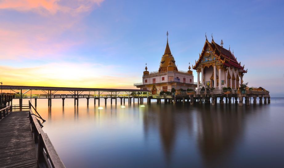 Building Laos