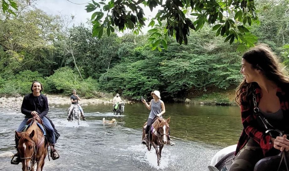 Horse riding in Panama