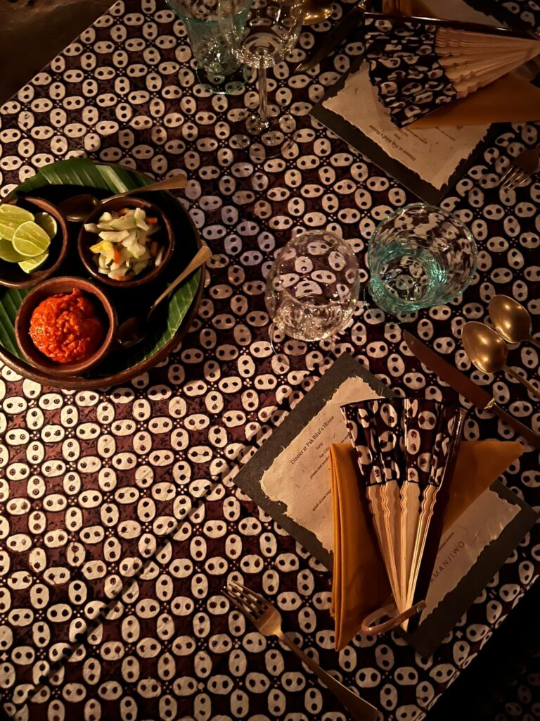 holidays in Java: dinner table preparation
