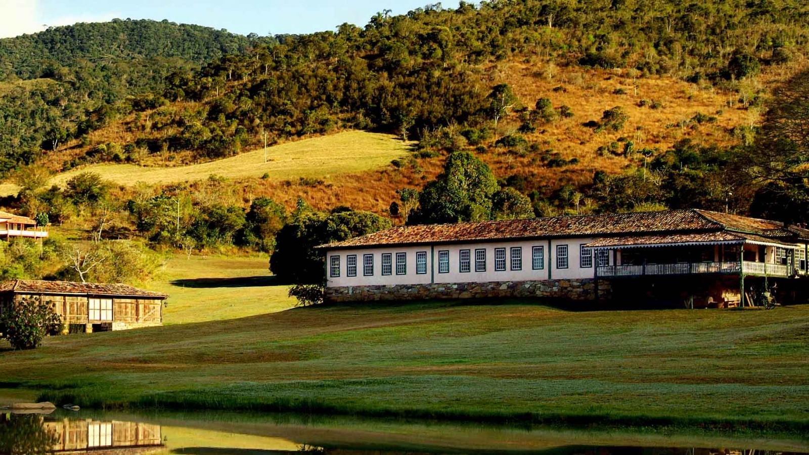 Why should you visit Reserva do Ibitipoca?