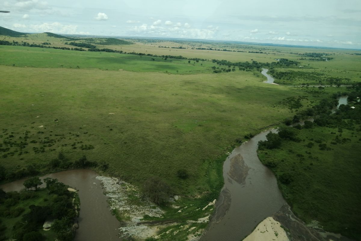 Scenic Air over Sand River Kenya