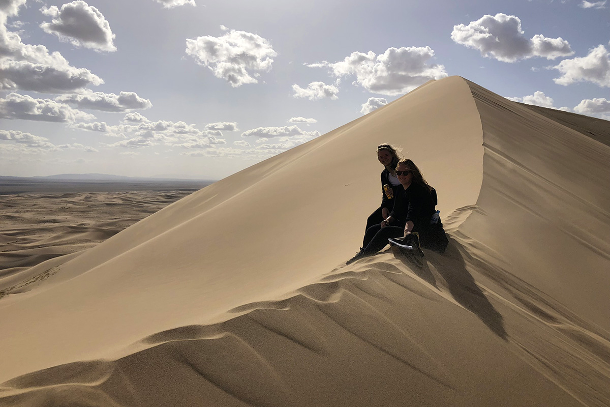 Three of the best experiences in the South Gobi Desert, Mongolia(2)