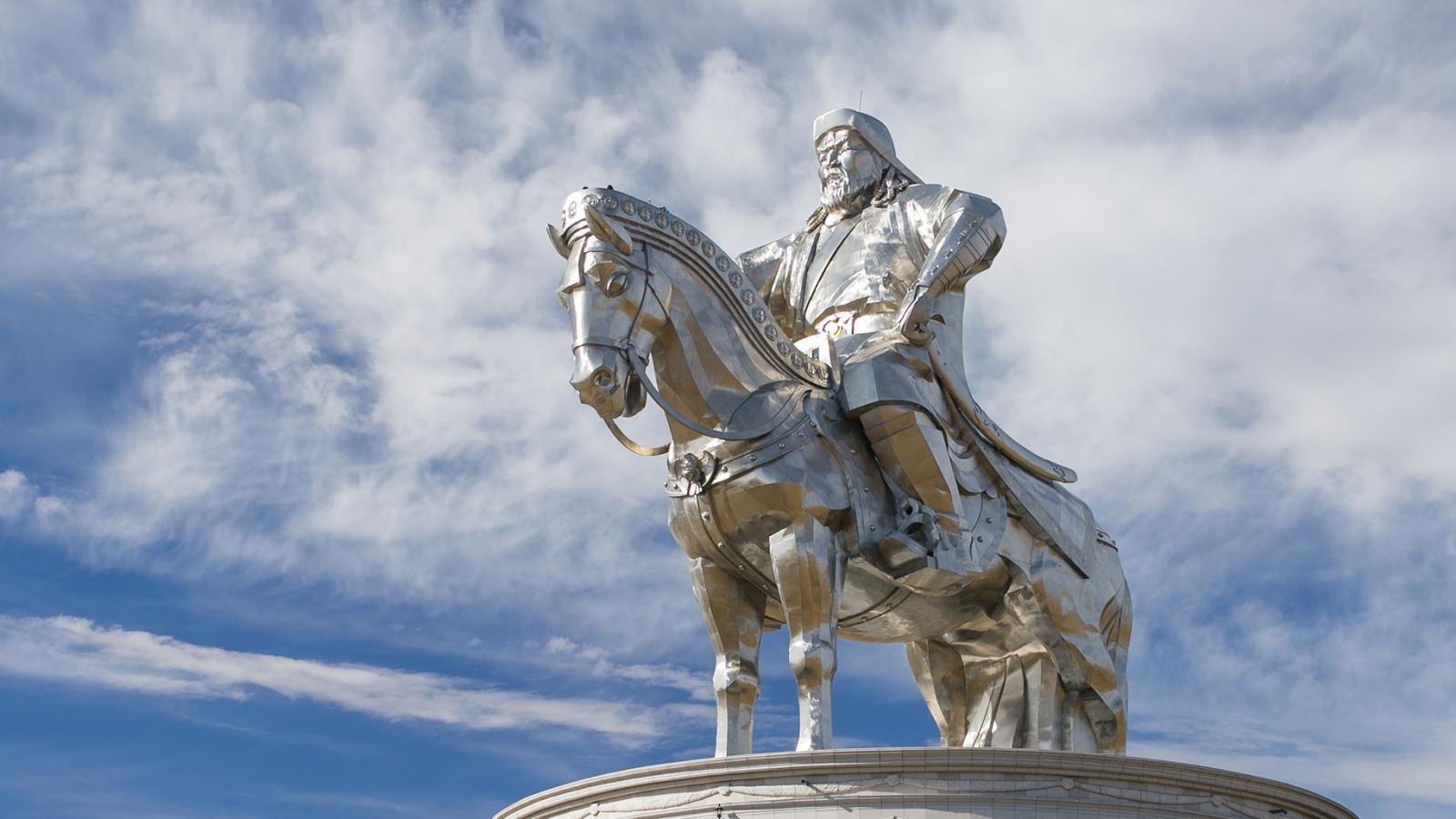 Understanding Ulaanbaatar: the city in the steppe