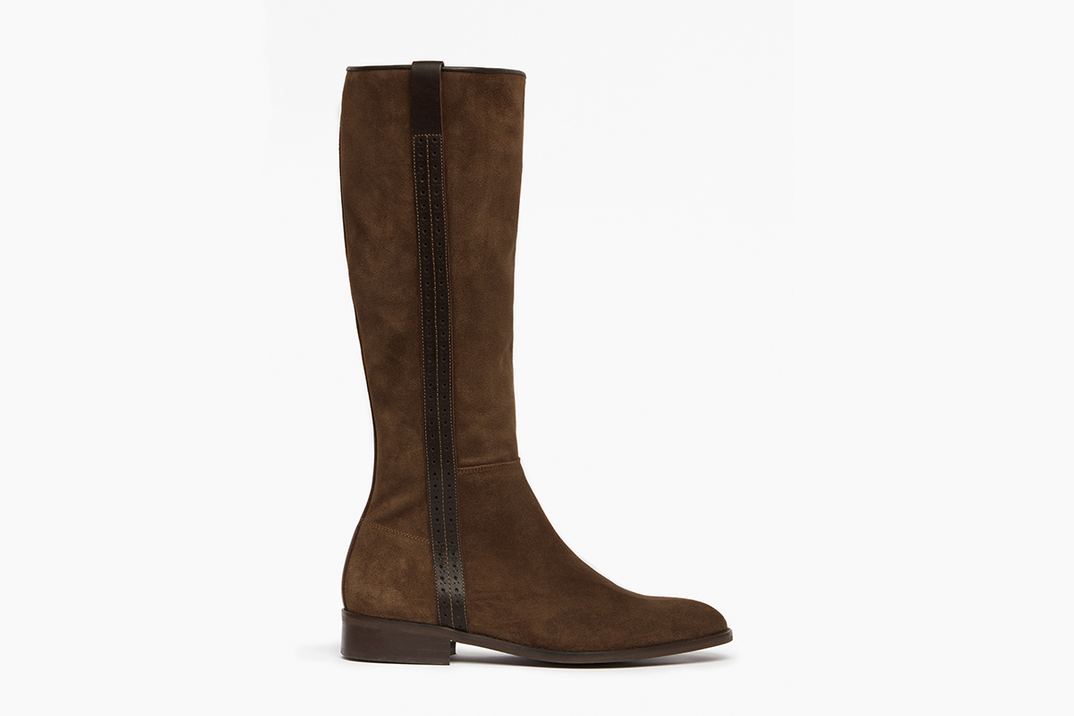 Penelope Chilvers boots, Posada