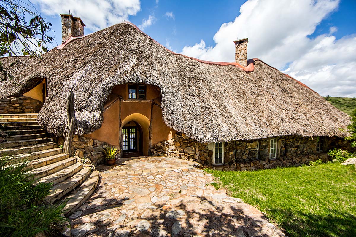 What we look for in a luxury lodge, a tented camp and a mobile-safari expedition