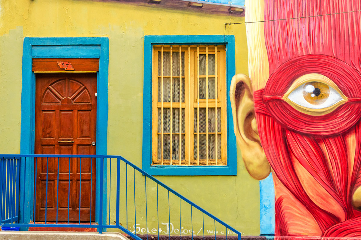 iStock-515784709-Valparaiso-Chile