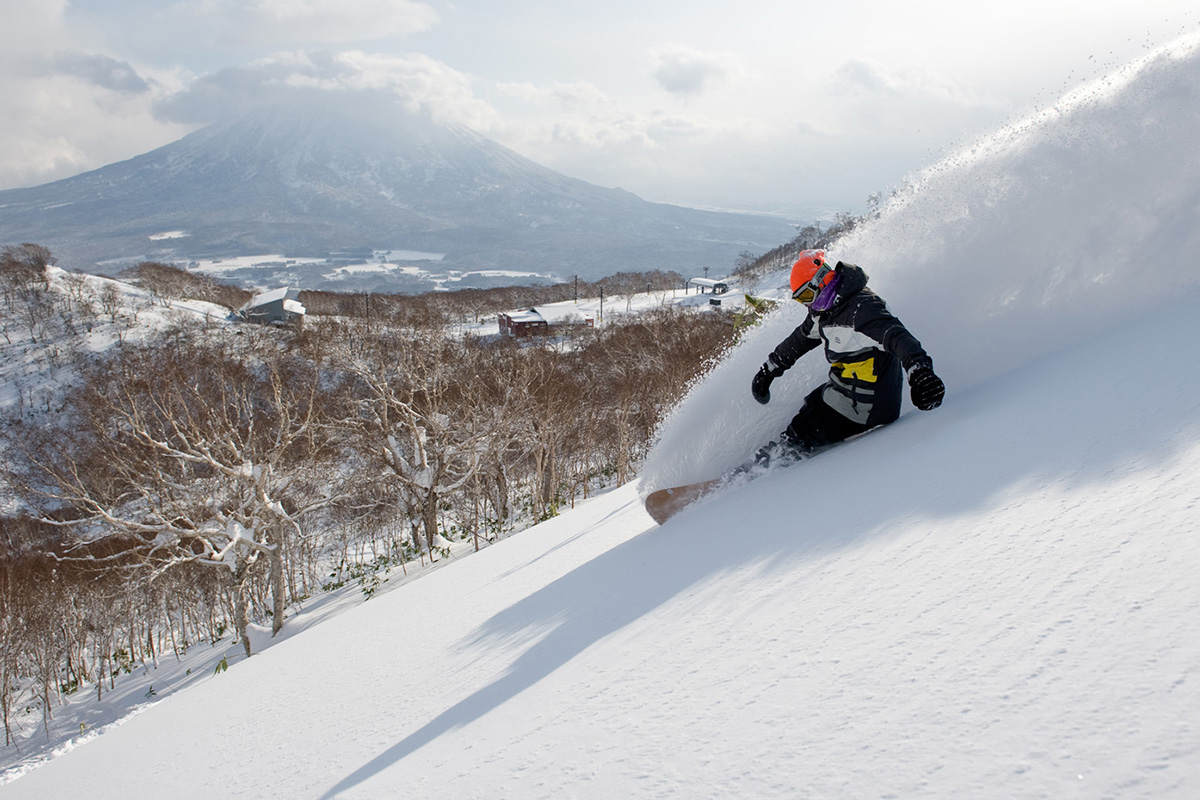 Skiing in Niseko, Japan, luxury travel experience