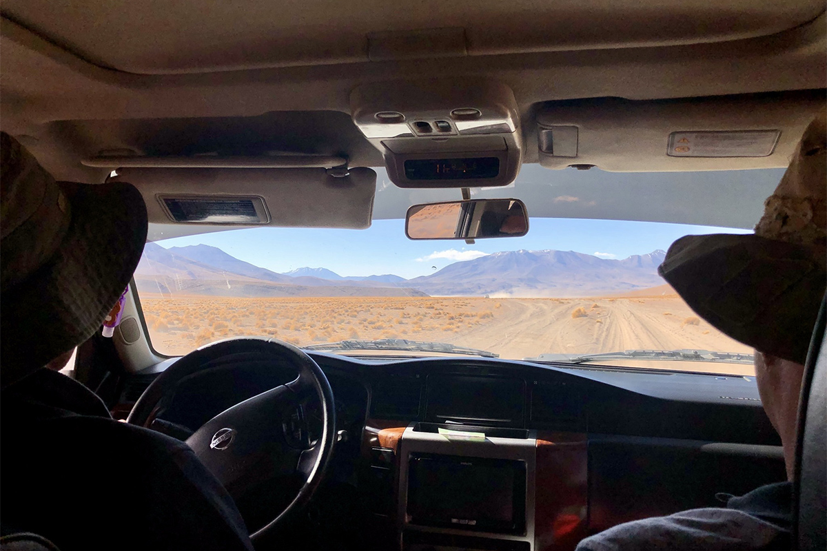 Why should you travel to Bolivia's Eduardo Avaroa National Reserve?