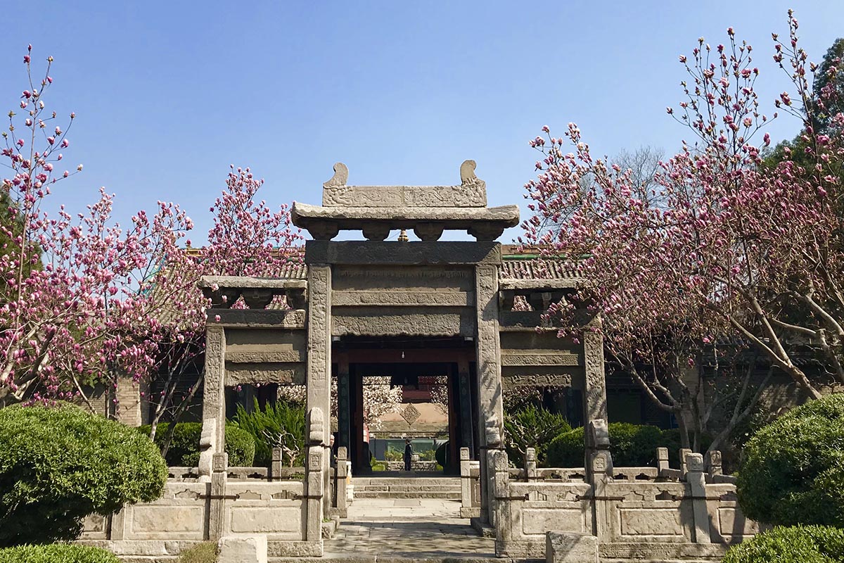 Explore China and Xian