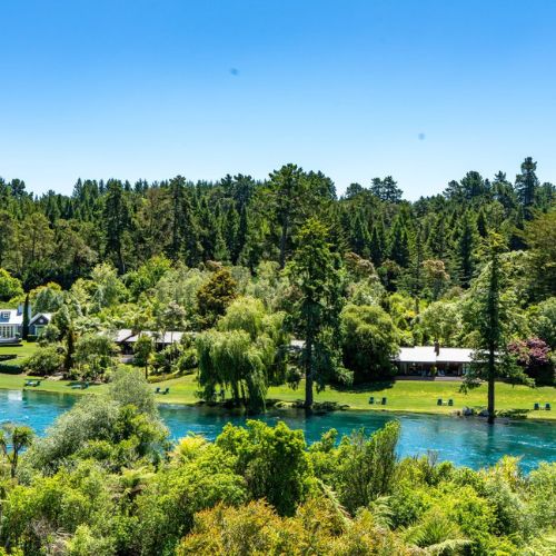 Lake Taupo Lodge