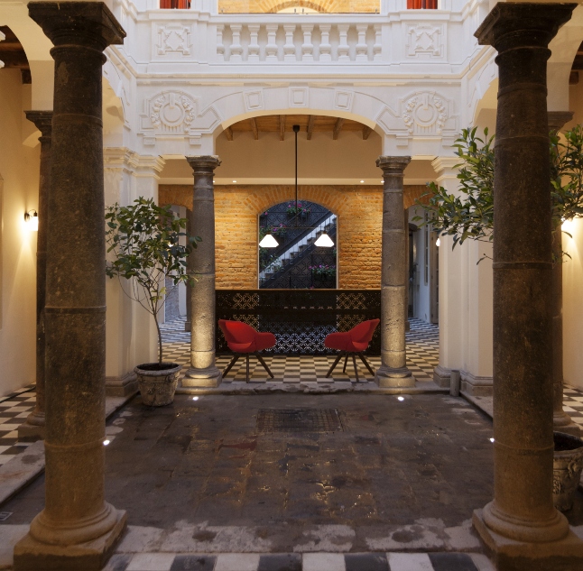 hotel carlota, quito ecuador