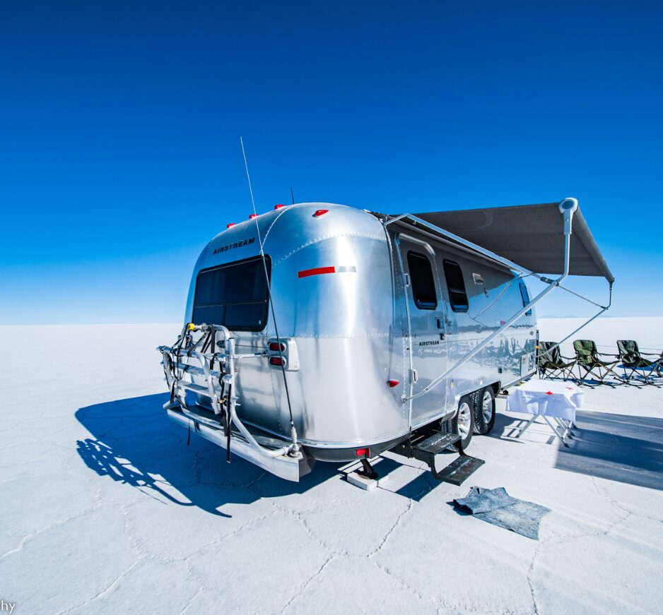 Camper, Deluxe Airstream Campers, Salar de Uyuni, Peru1-Camper,