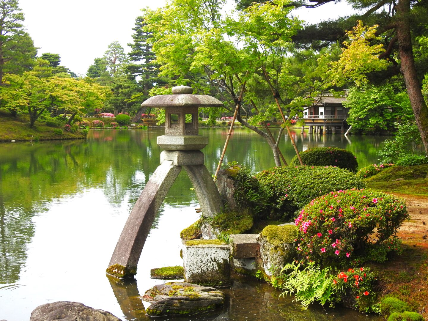 Kenrokuen Lantern, Japan - Heritage