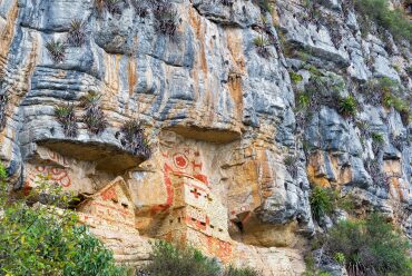 Ravesh Cliff tombs, Northern Peru