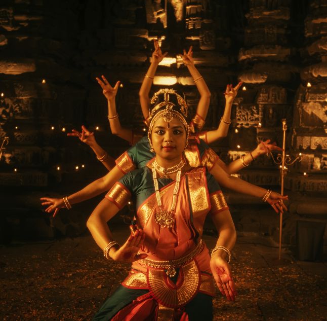 Bharatanatyam dancers, Tamil Nadu