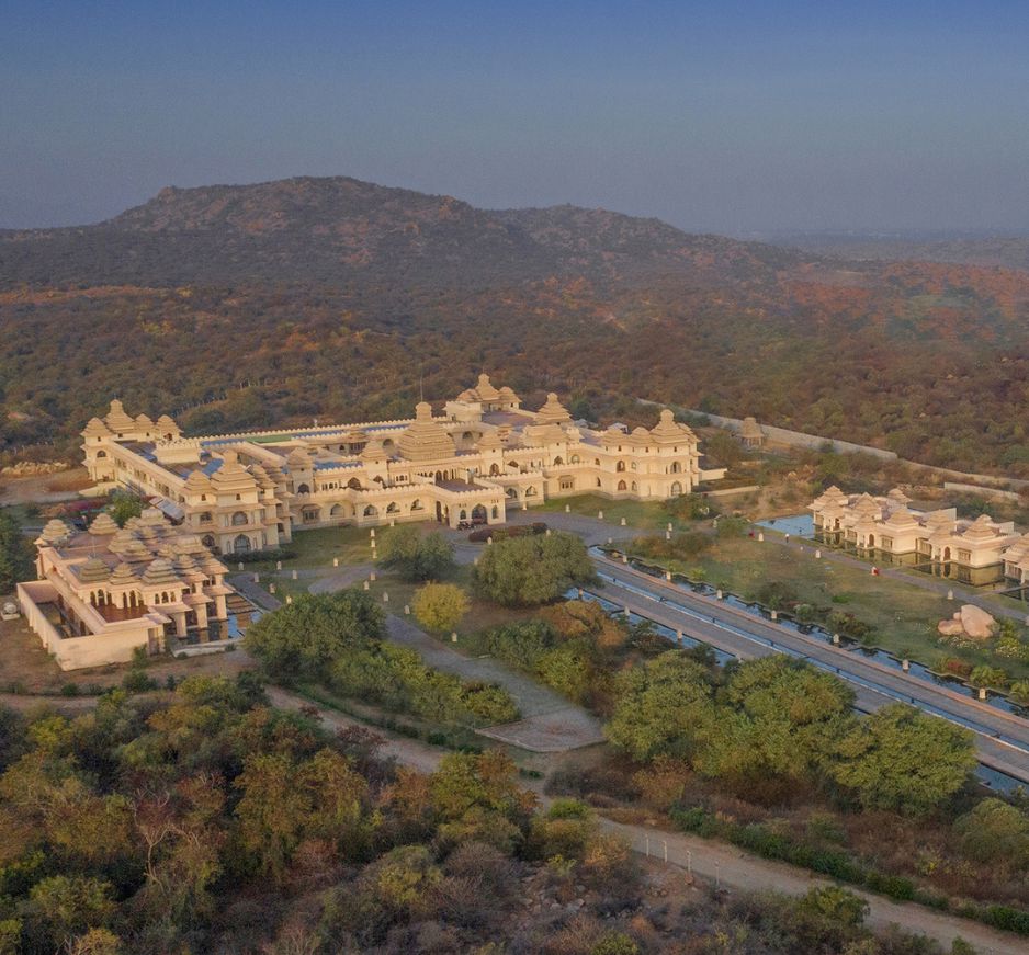 Evolve Back, Hampi