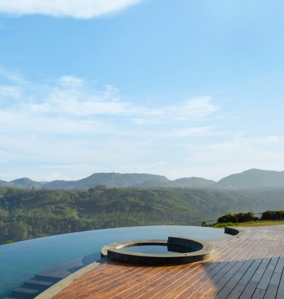 Infinity Pool, Uga Halloowella, Hill Country, Sri Lanka