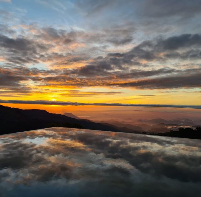 Sunset over the inifinity pool, Thotalagala, Hill Country, Sri Lanka