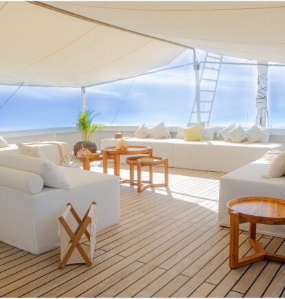 Aliikai Yacht, Indonesia