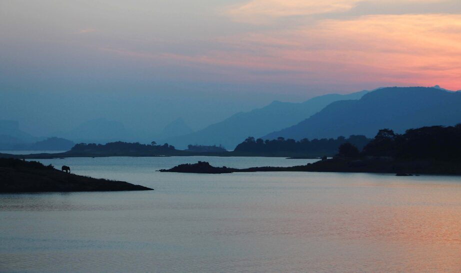 Gal Oya, Sri Lanka