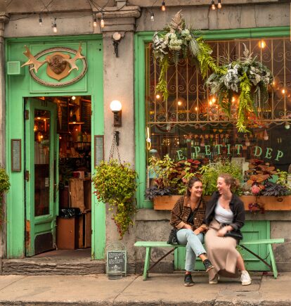 Cafe in Montréal, Canada