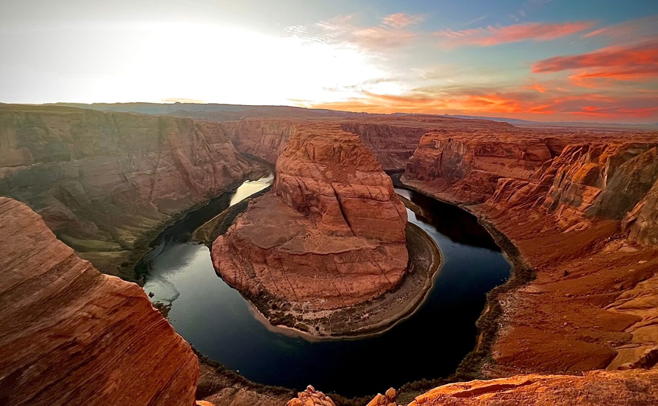Horseshoe Bend in Arizona on a luxury north america holiday