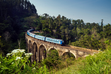 Scenic train ride from Haputale to Ella, Sri Lanka