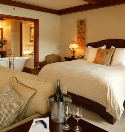 Hotel Quintessence, Mont-Tremblant, Québec, Canada