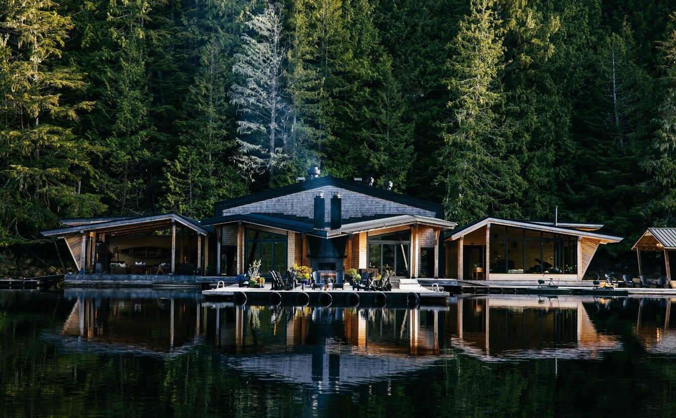 Nimmo Bay Lodge