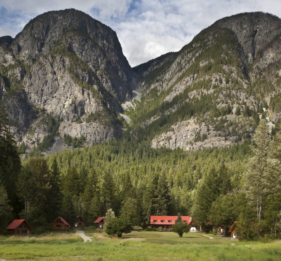 Tweedsmuir Lodge, Bella Coola