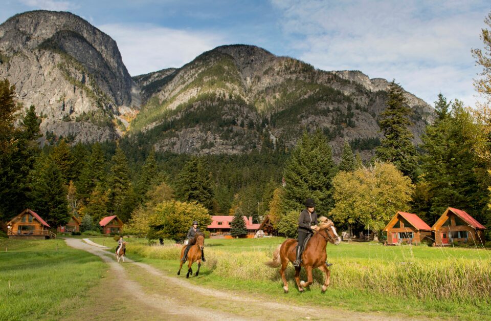 Tweedsmuir Lodge, Bella Coola Valley