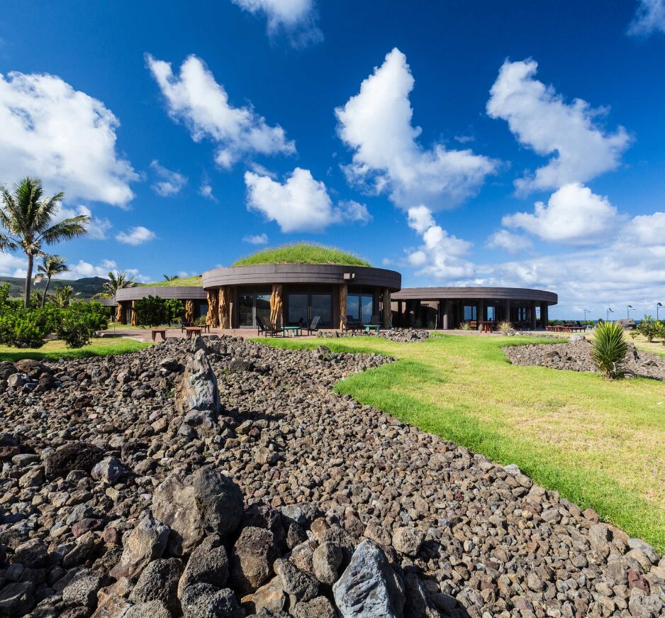 Nayara, Easter Island