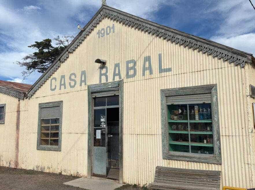The general store in Camarones