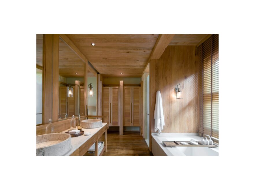 Bathroom, Upper Lodge Suite, Six Senses Punakha, Bhutan