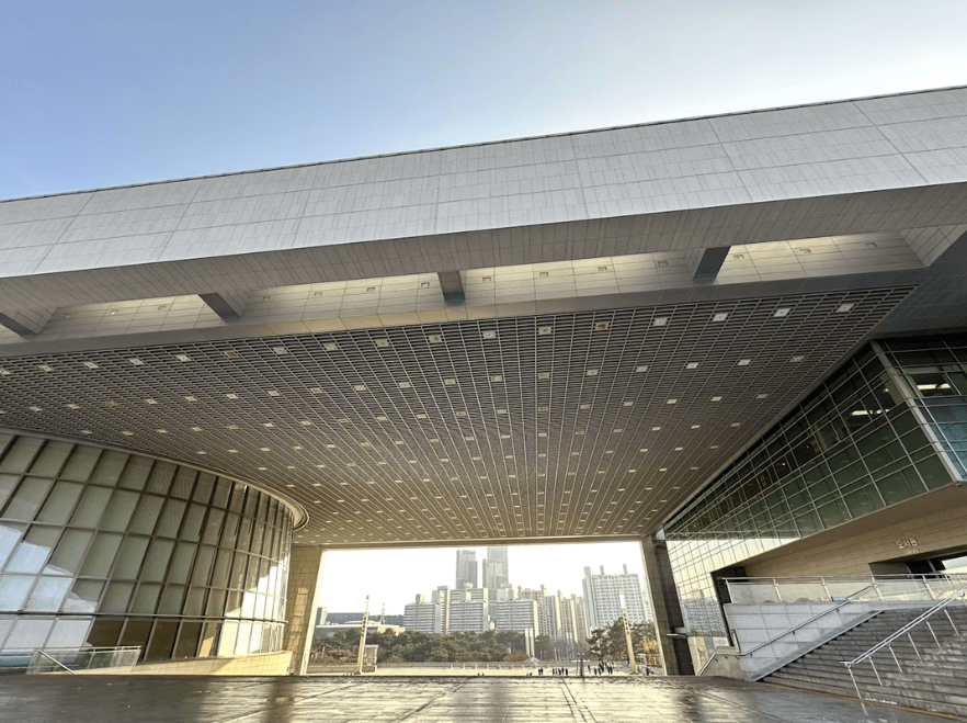 National Museum of Korea glass Façade
